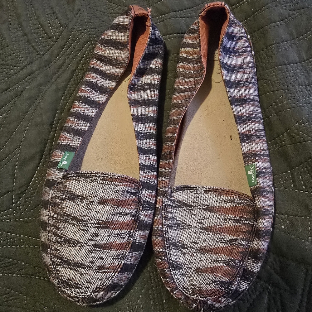 SANUK Striped Women's Textile Loafers